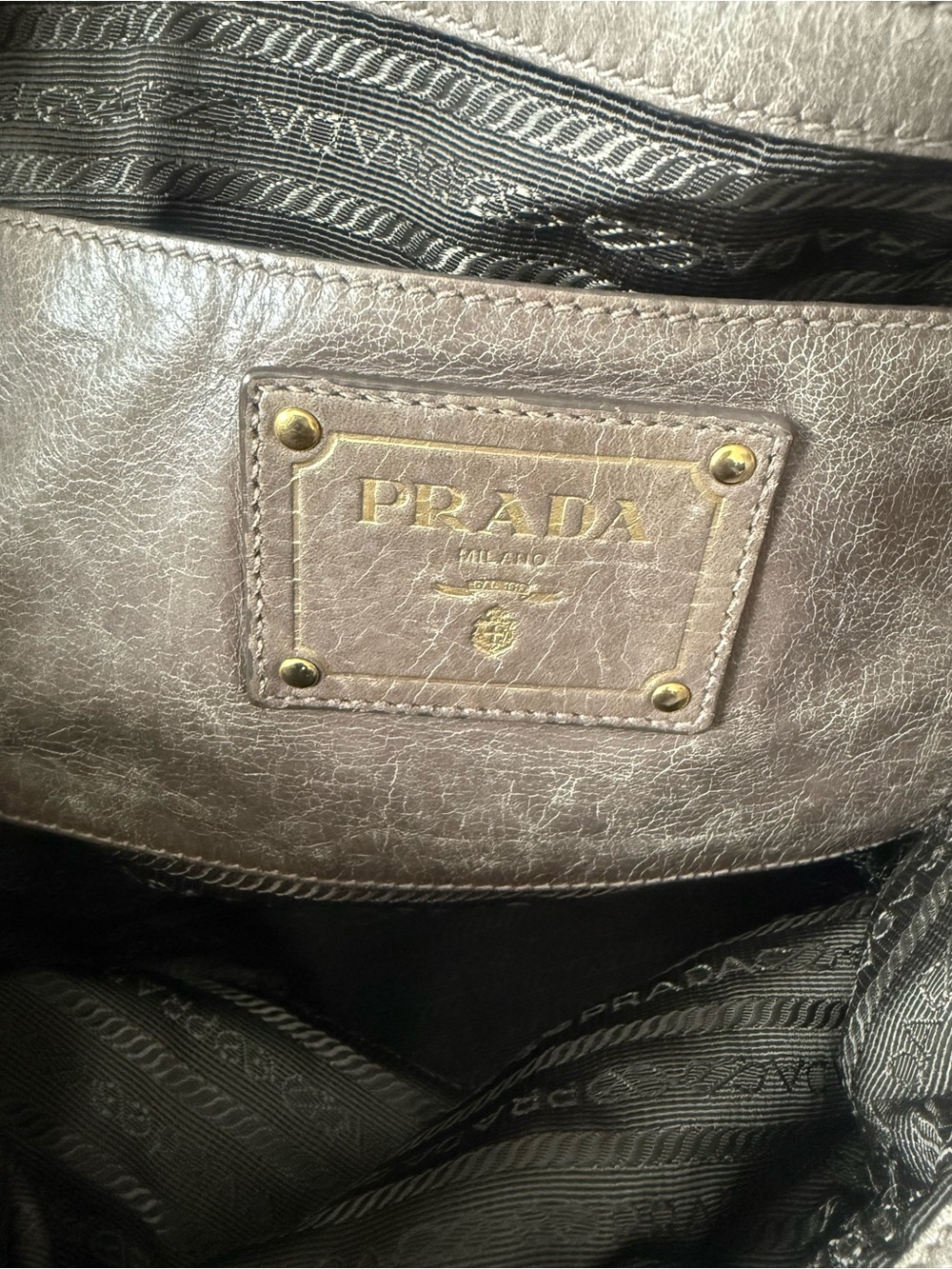 Prada GUC Vitello Shine - Picture 5 of 16